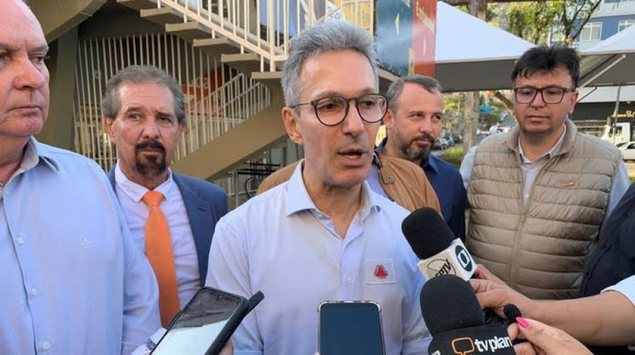 Zema Propõe Fim do Piso Obrigatório na Educação e Gera Polêmica na Marcha dos Prefeitos